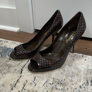 Enzo Angiolini Dark Brown Textured Heels
